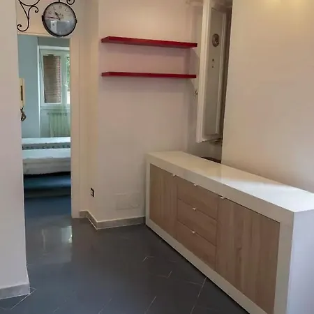 4bros Cozy / 4 روما